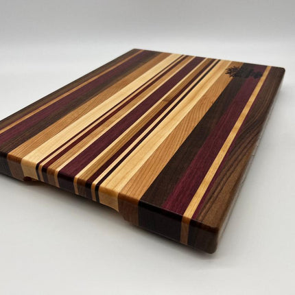 Small edge grain cutting board