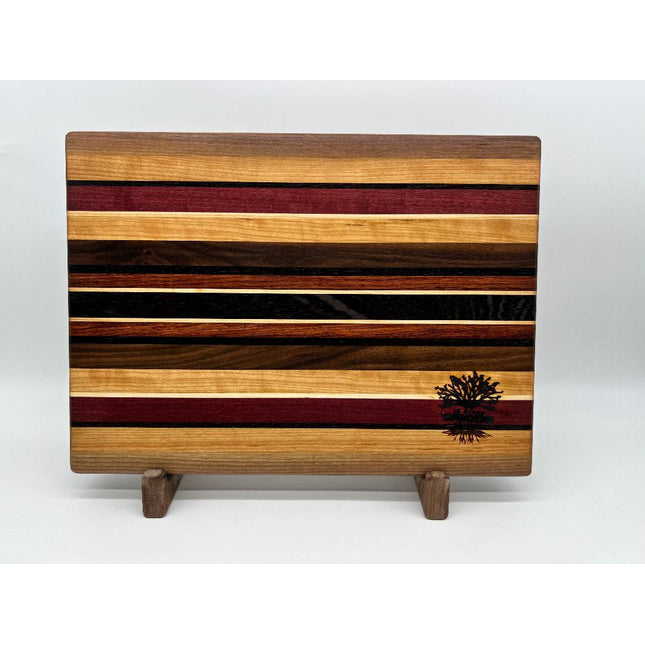 Small edge grain cutting board