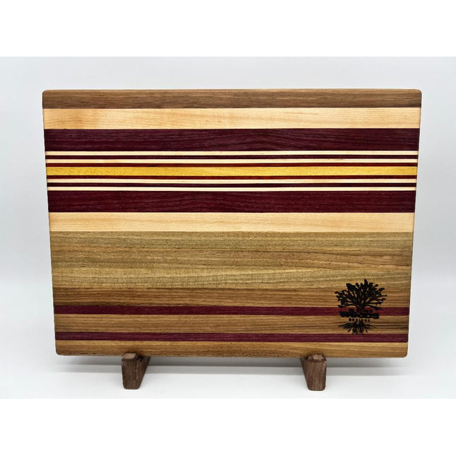 Small edge grain cutting board