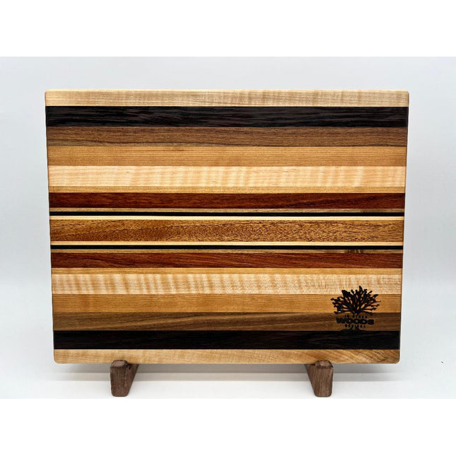 Small edge grain cutting board