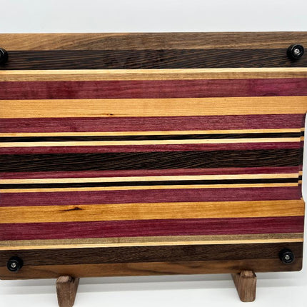 Small edge grain cutting board