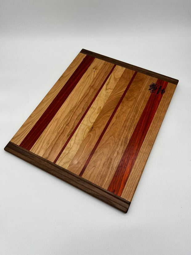 Traditional Bread Board – Lone Wolf Wood Designs, LLC